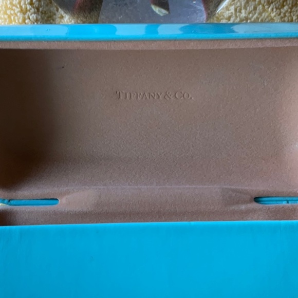 ? TIFFANY & CO. SUNGLASS CASE & POUCH & CLOTH ? main image 11